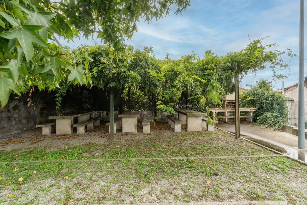 Casa Petisqueira 88-Paredes-Oporto Rebordosa المظهر الخارجي الصورة